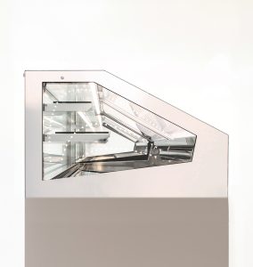 Adjustable ventilated refrigeration on different display levels